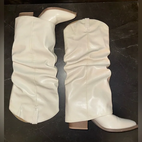 Crown Vintage White Heeled Boots - Picture 3 of 5